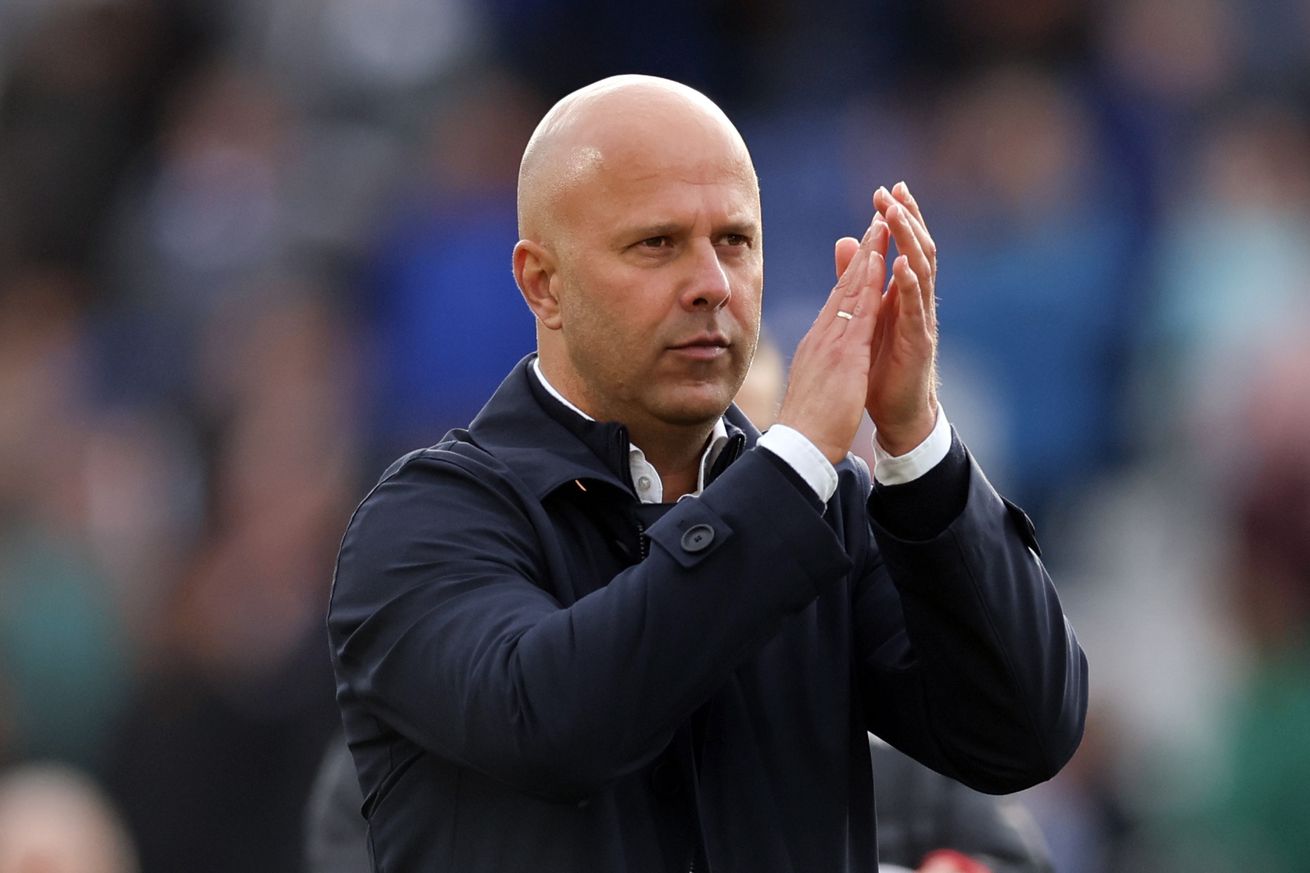 Head coach Arne Slot of Liverpool celebrates after the Premier League match between Leicester City FC and Liverpool FC at The King Power Stadium on April 20, 2025 in Leicester, England.
