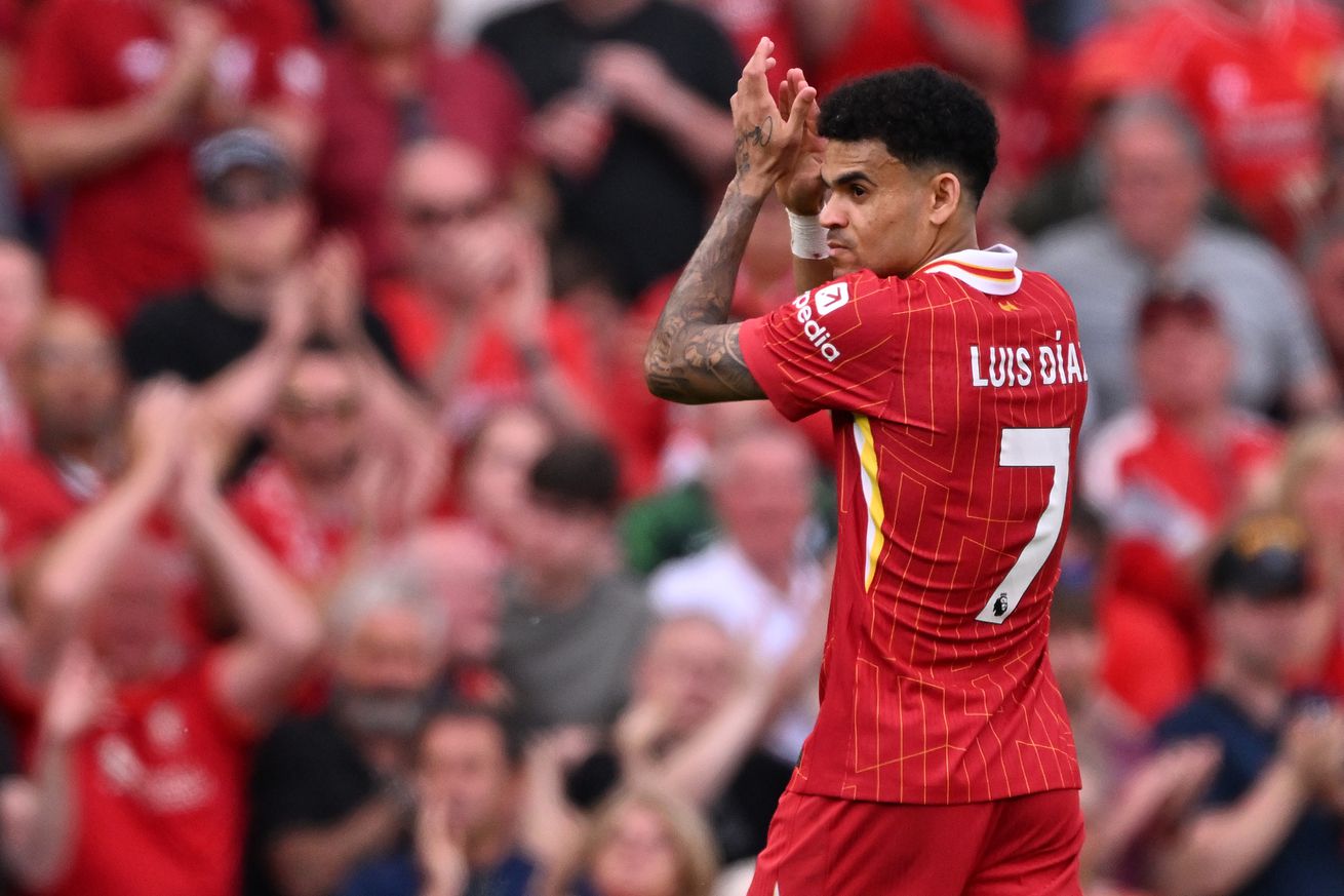 Liverpool FC v Arsenal FC - Premier League