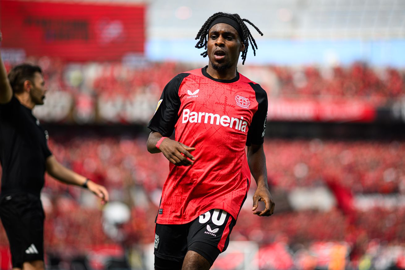 Bayer 04 Leverkusen v Borussia Dortmund - Bundesliga