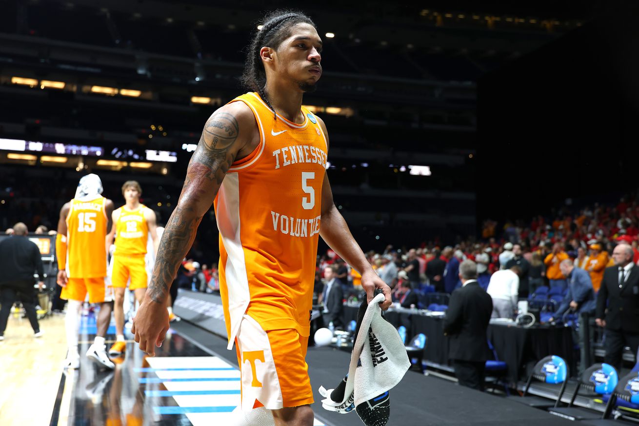 Tennessee v Houston